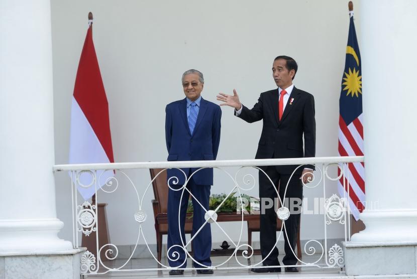 Mahathir Ajak Indonesia Bela Kelapa Sawit